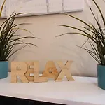 Cosy And Modern In דירה