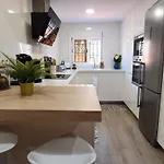 아파트 Cosy And Modern In *