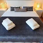 Cosy And Modern In 푸엔히롤라