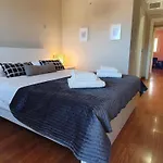 아파트 Cosy And Modern In *